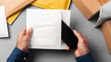 choosing-the-right-shipping-bags-for-clothes:-bubble-mailers-and-more